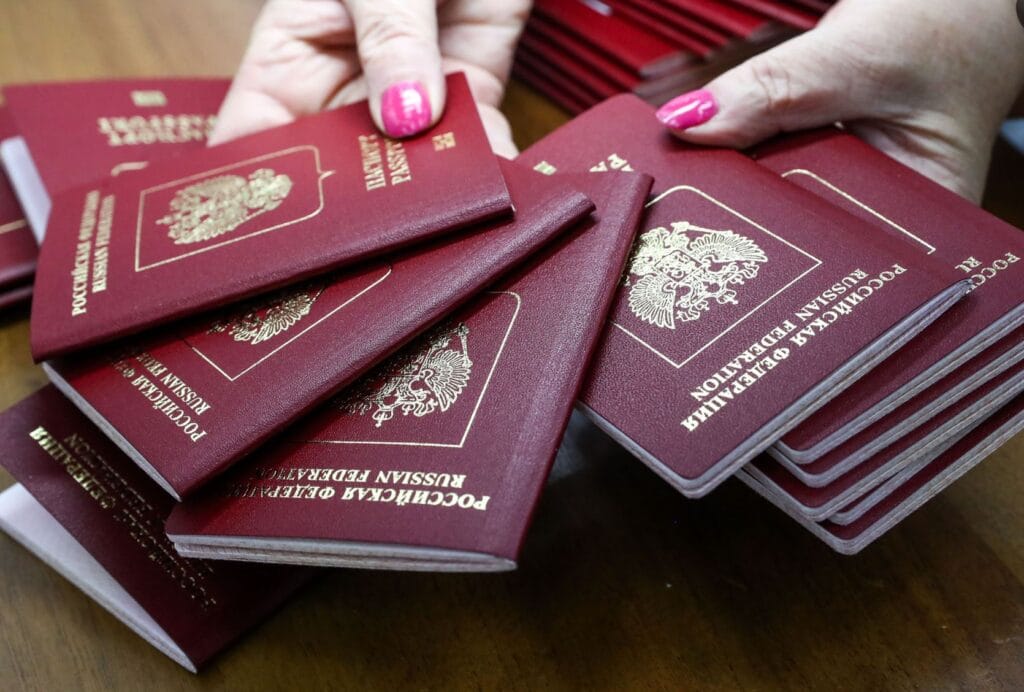 Купляйце сапраўдныя пашпарты